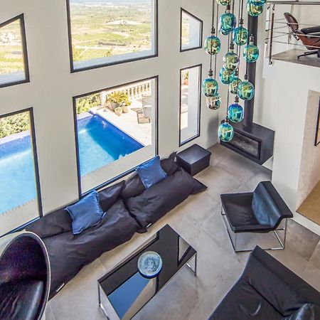 Amazing Home In Ador With Kitchenette מראה חיצוני תמונה