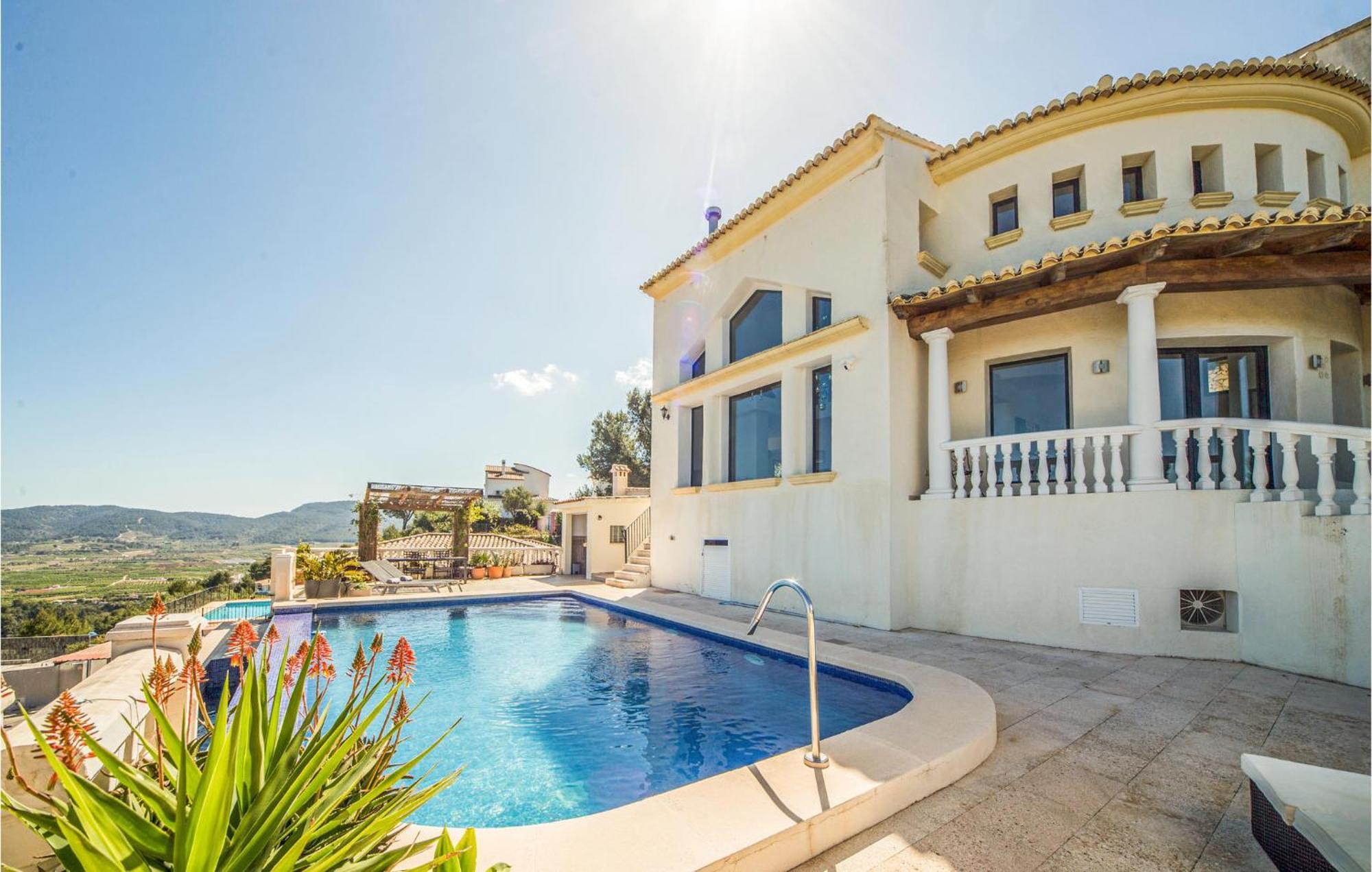 Amazing Home In Ador With Kitchenette מראה חיצוני תמונה
